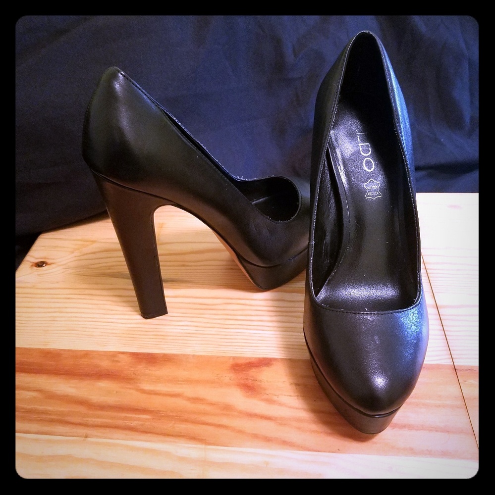 Aldo black platform shoes size 6.5